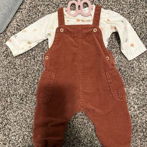 Zara 1-3 Month overall set